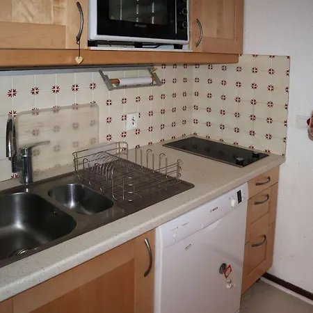 Apartment Spacieux 2 Pieces Pour 6 Pers., Proche Commerces Et Pistes - Fr-1-322-647